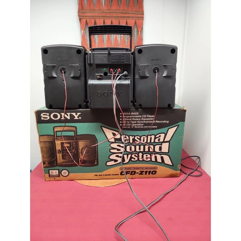 Sony Boombox CFD-Z110 CD,Cassette, AM/FM Detachable Speakers Original Box READ